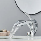 Robinet de Lavabo Cascade Design  — Sculpture Moderne | ODDA