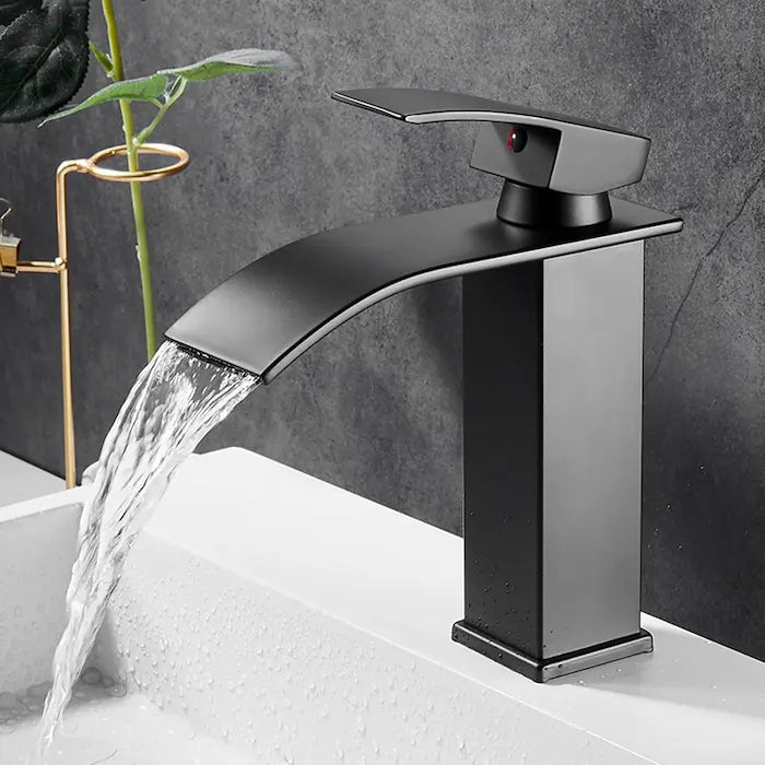 Robinet Cascade Noir pour Lavabo — Mitigeur Salle de Bain Design | Valparaíso
