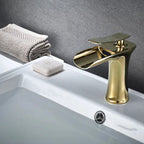 Robinet de Lavabo Cascade Noir — Design Moderne | HORTEN