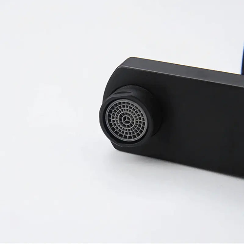Mitigeur de Lavabo Noir en Laiton — Design Épuré | BERGEN