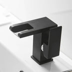 Robinet Cascade LED Noir avec Indicateur de Température | PUEBLA
