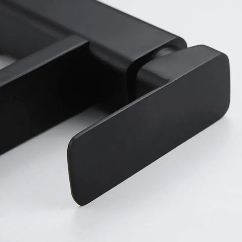 Mitigeur de Lavabo Noir en Laiton — Design Épuré | BERGEN