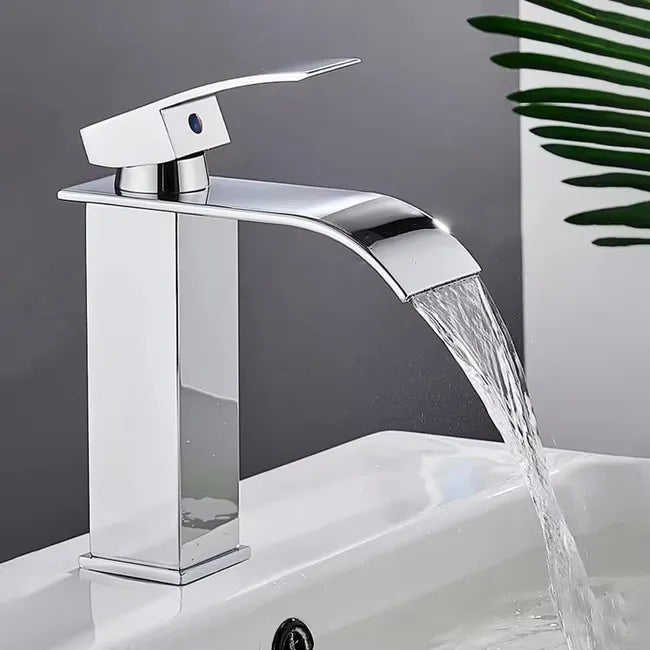 Robinet Cascade Noir pour Lavabo — Mitigeur Salle de Bain Design | Valparaíso