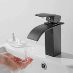 Robinet Cascade Noir pour Lavabo — Mitigeur Salle de Bain Design | Valparaíso